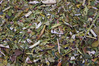 Chopped Yerba maté leaves